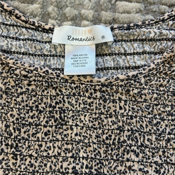 Urban Romantics Animal Print Top - Picture 2 of 11